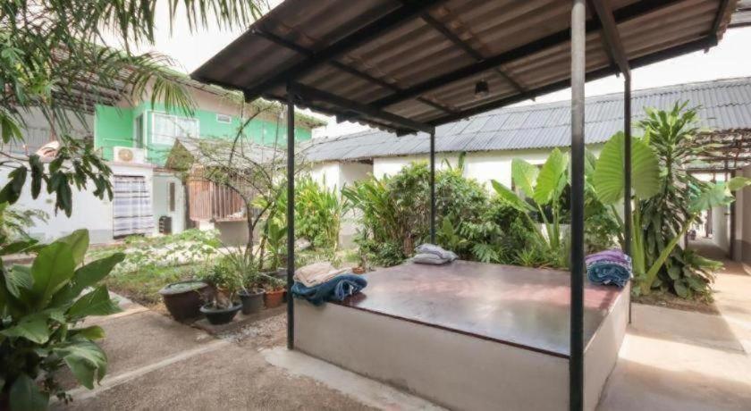 Oyo 1163 Eden Hotel Phuket
